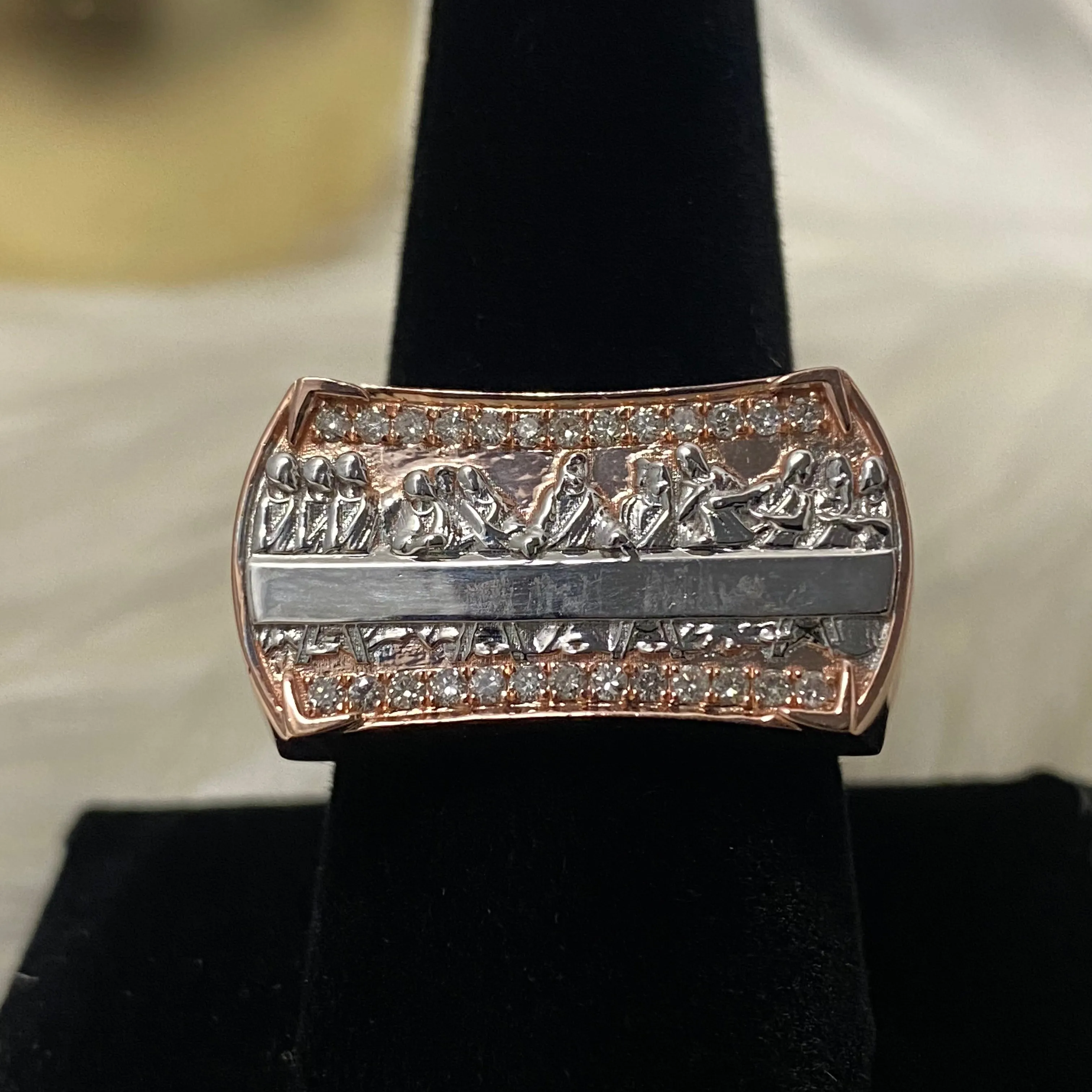 10K Rose-White Gold Diamond Last Supper Ring 0.28Ct Dia / 8.4gr / Size 9