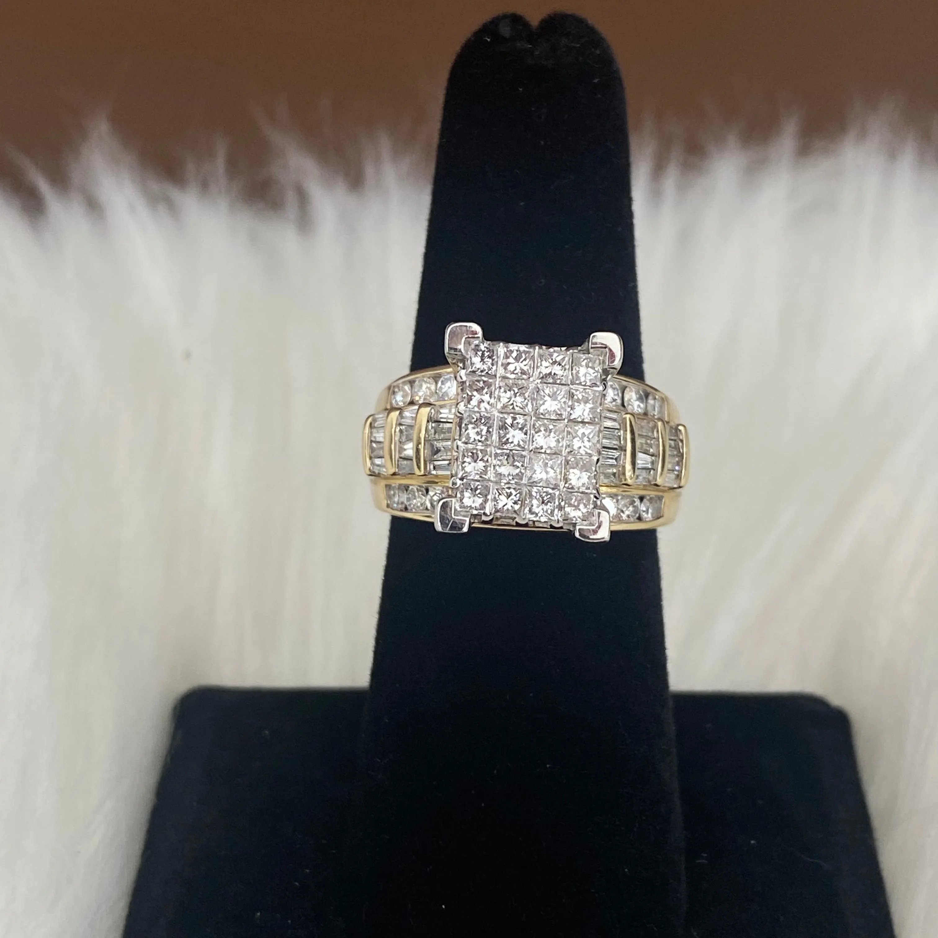 10K Yellow Gold Diamond Square Ring 2Ct / 8gr / Size 6.5