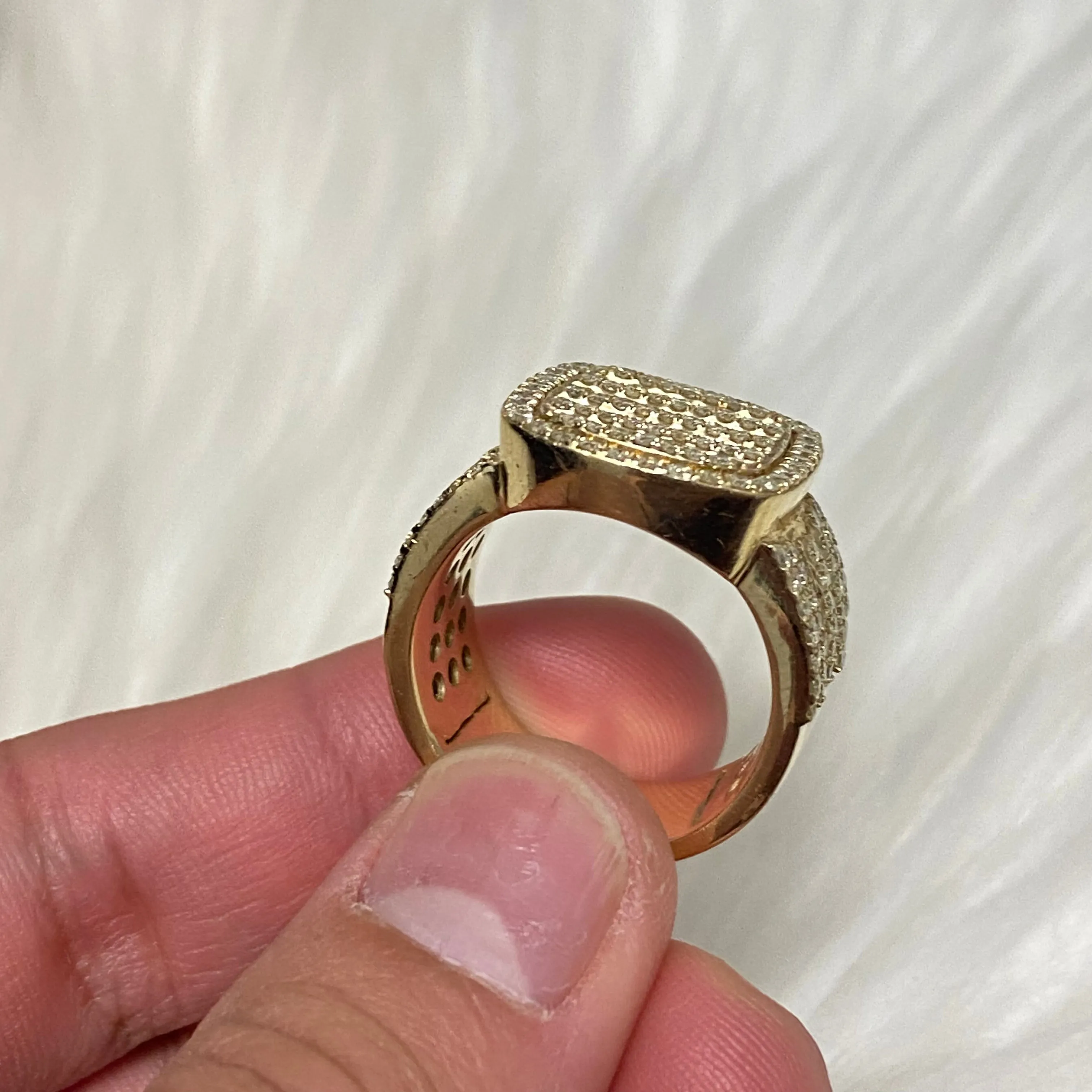 14K Yellow Gold Diamond Square Luxury Ring 2.28Ct Dia / 16gr / Size 10.5