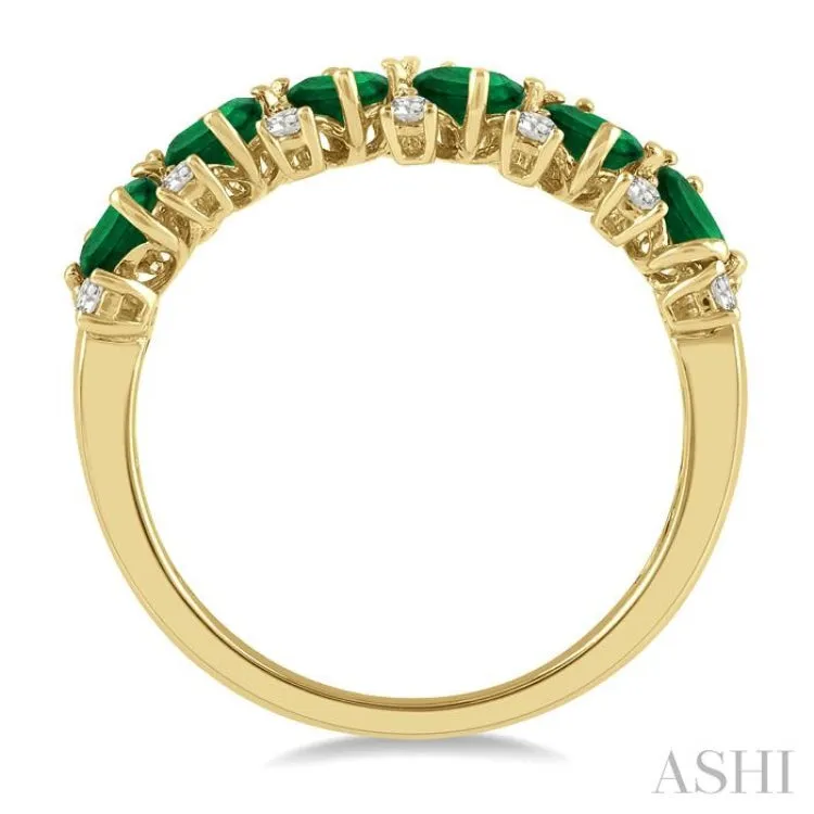 1/5 ctw Oval Shape 4X3MM Emerald and Round Cut Diamond Precious Band in 14K Yellow Gold