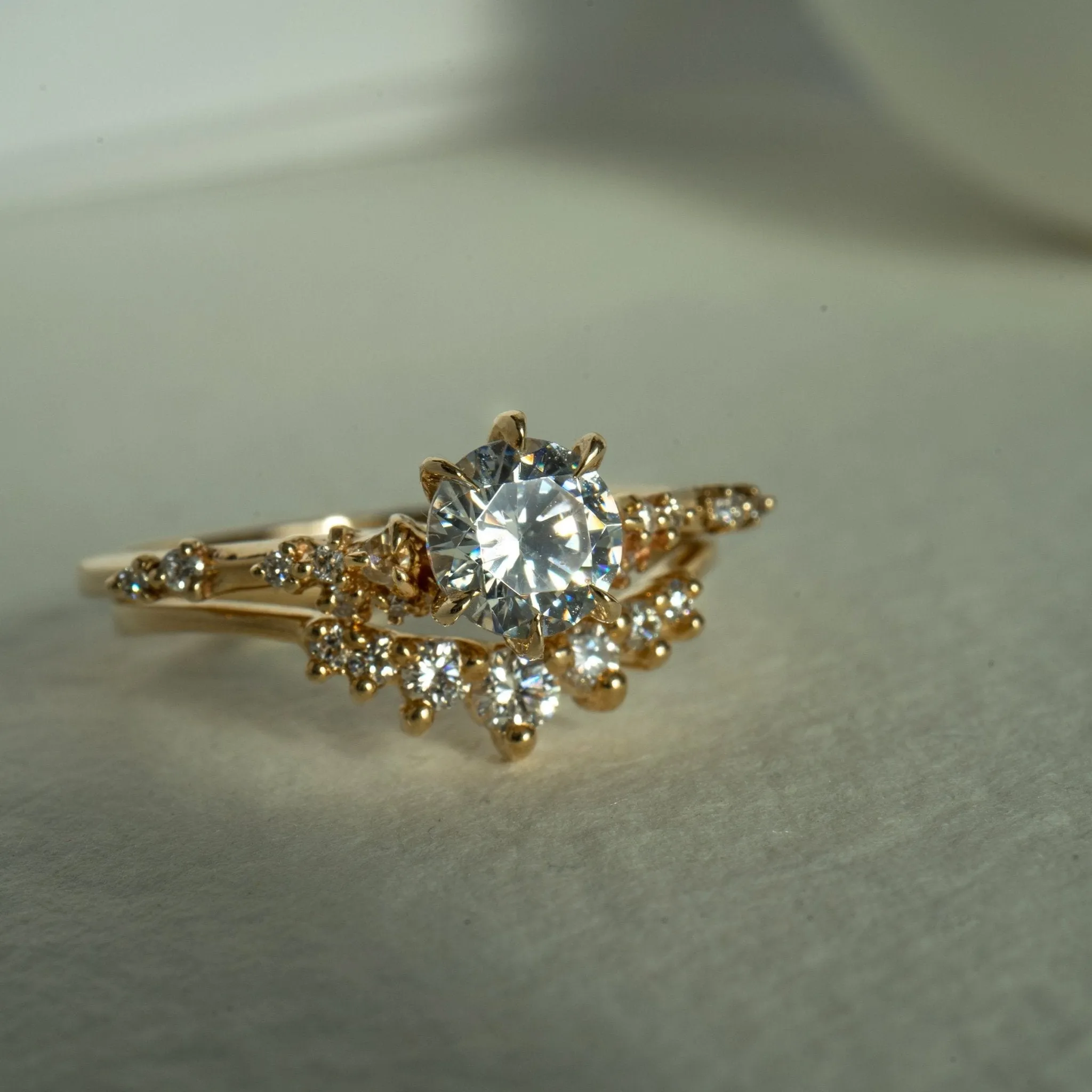 Brilliant Diamond Beacen Ring