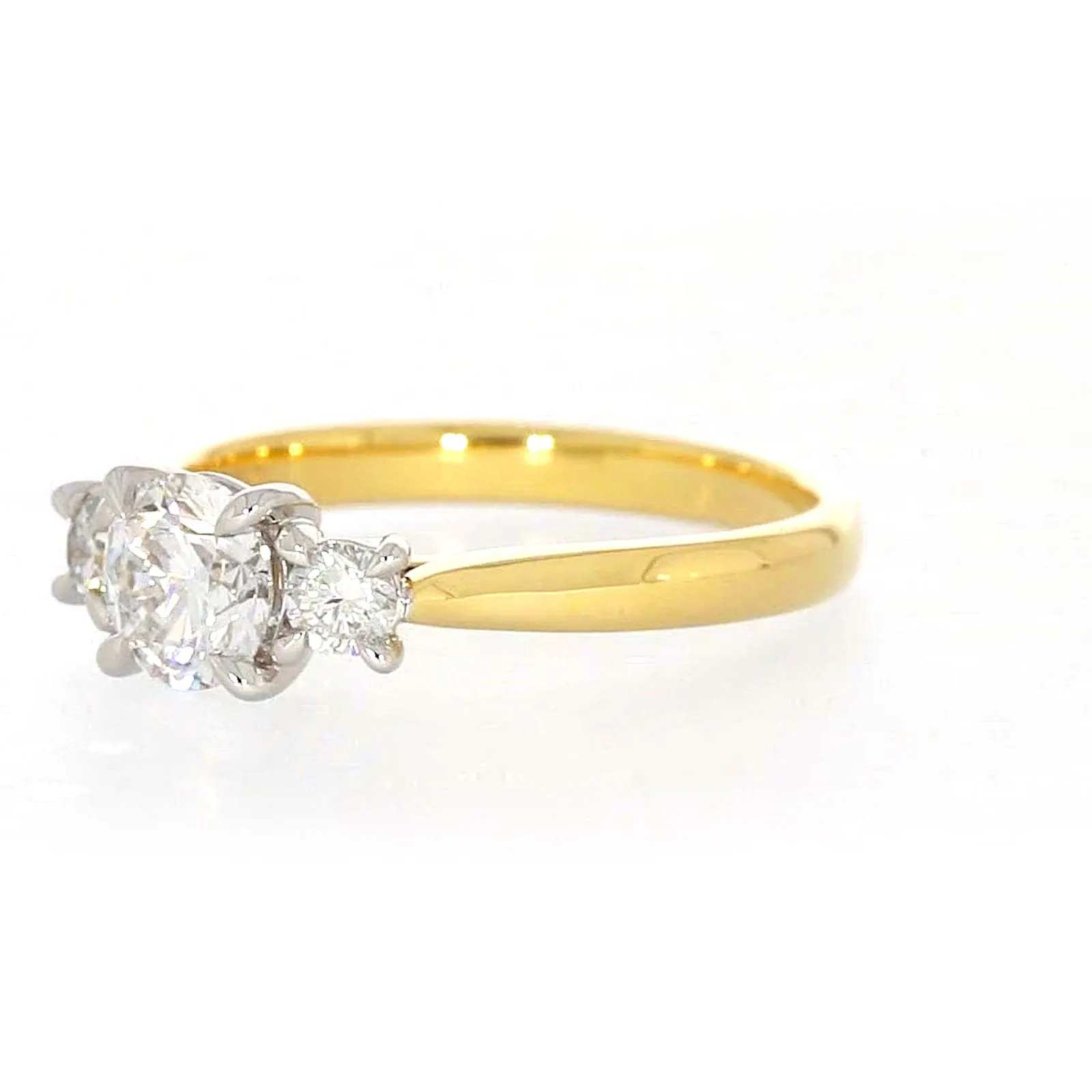 Celebration 18ct Yellow Gold Round Brilliant Cut 1 Carat tw of Certified Lab Grown Diamonds Ring