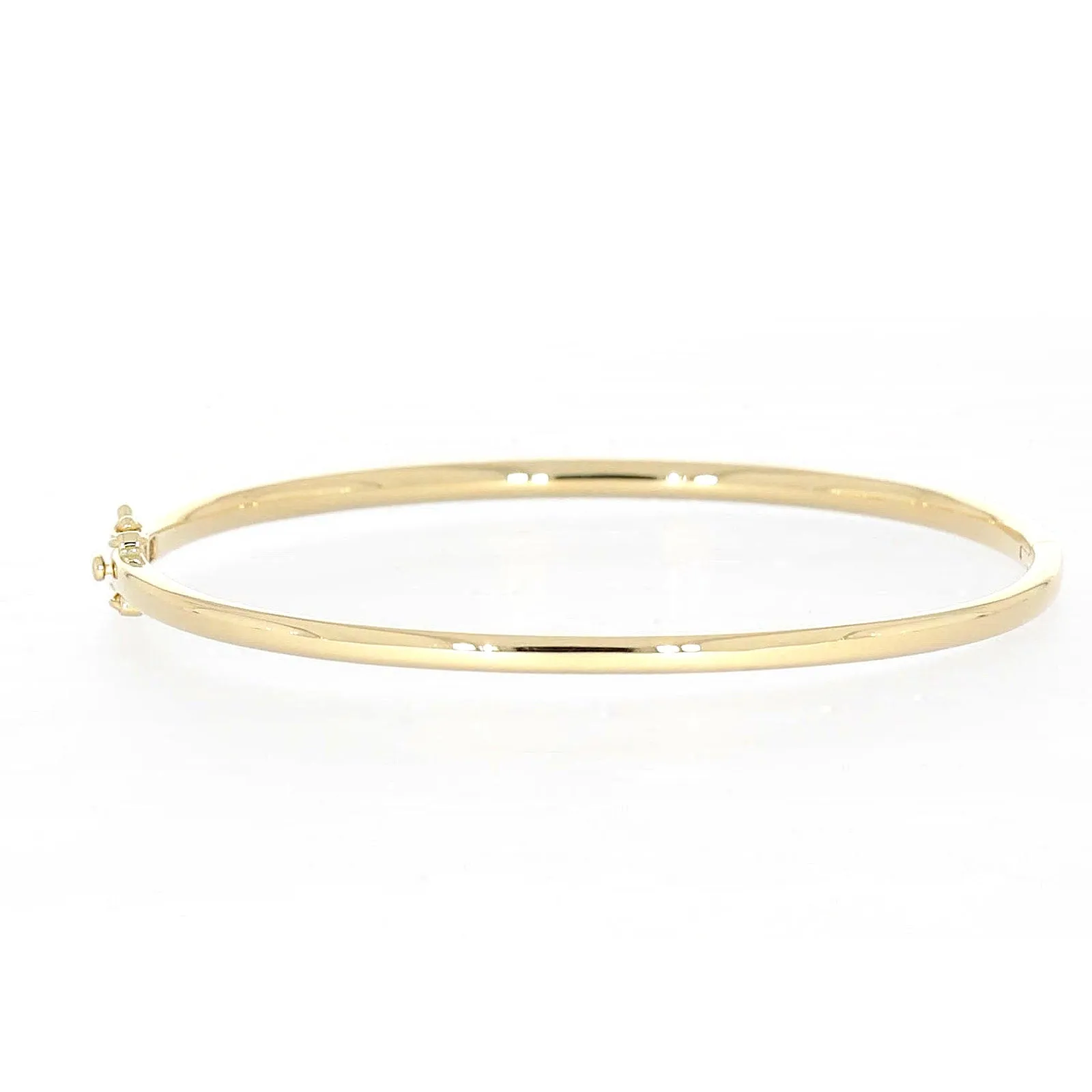 Celebration 9ct Yellow Gold Round Brilliant Cut 1 Carat tw of Lab Grown Diamonds Bangle