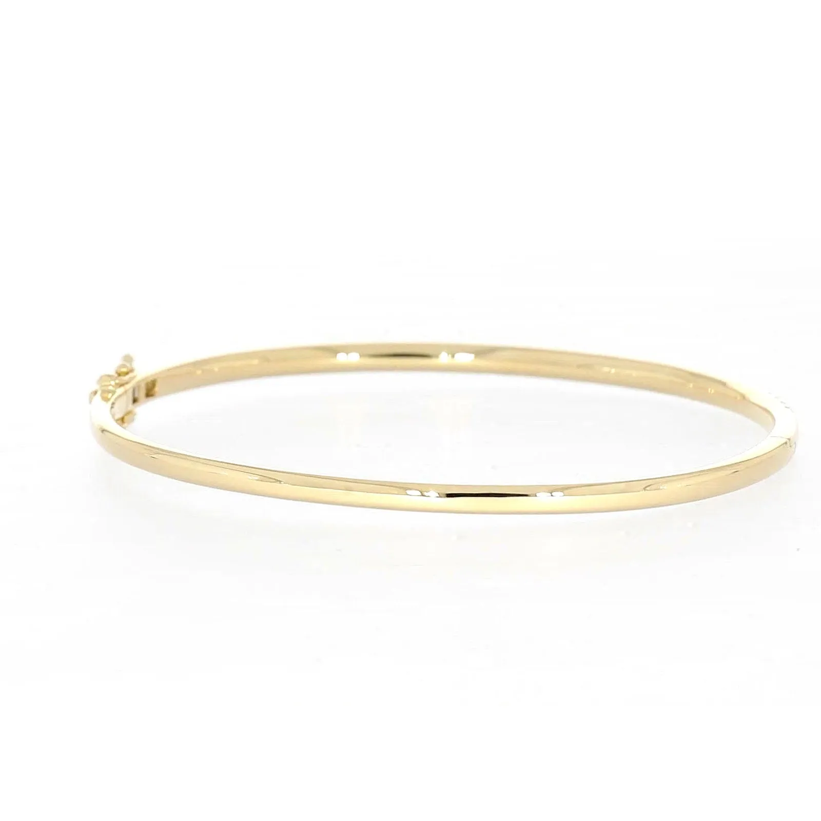 Celebration 9ct Yellow Gold Round Brilliant Cut 1 Carat tw of Lab Grown Diamonds Bangle