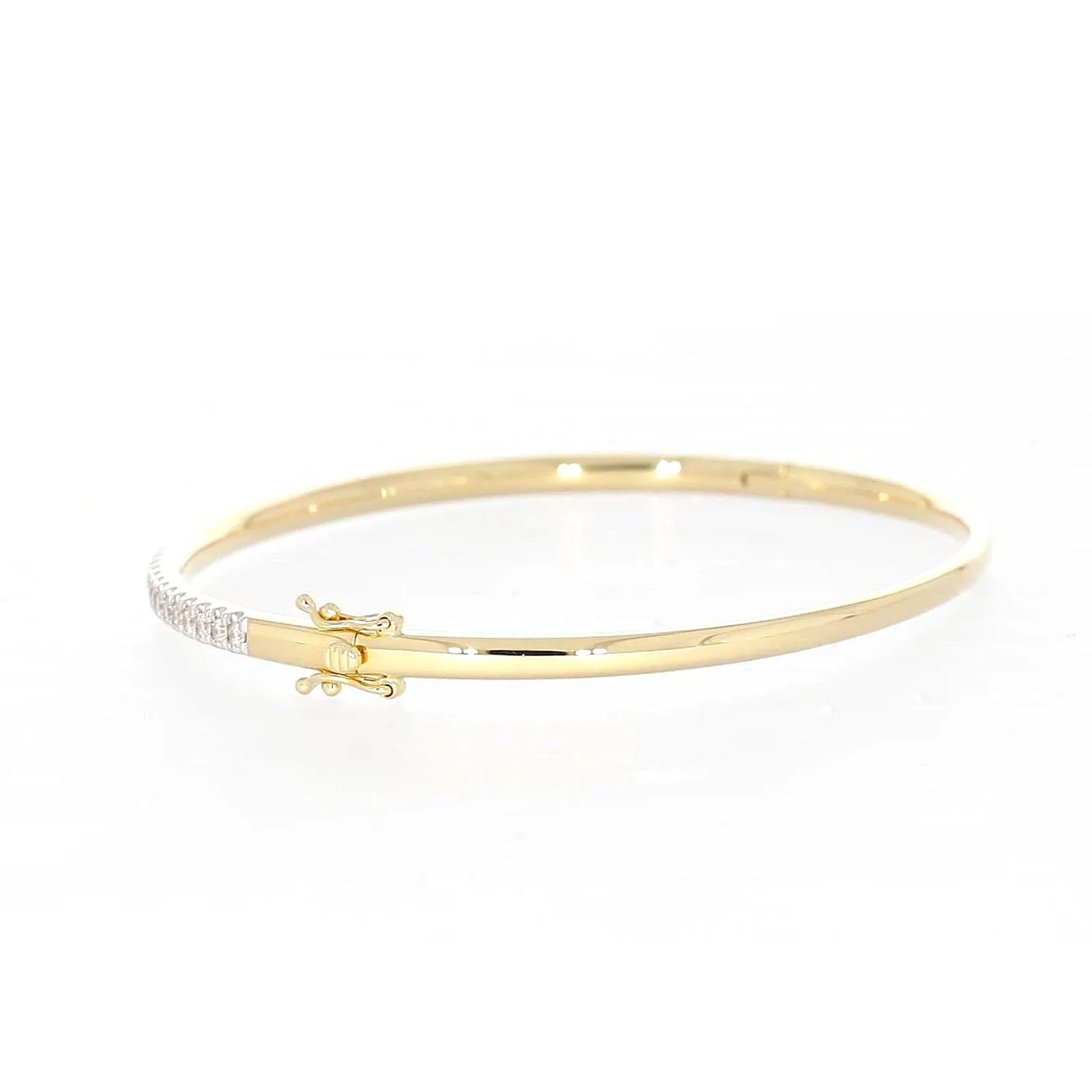 Celebration 9ct Yellow Gold Round Brilliant Cut 1 Carat tw of Lab Grown Diamonds Bangle