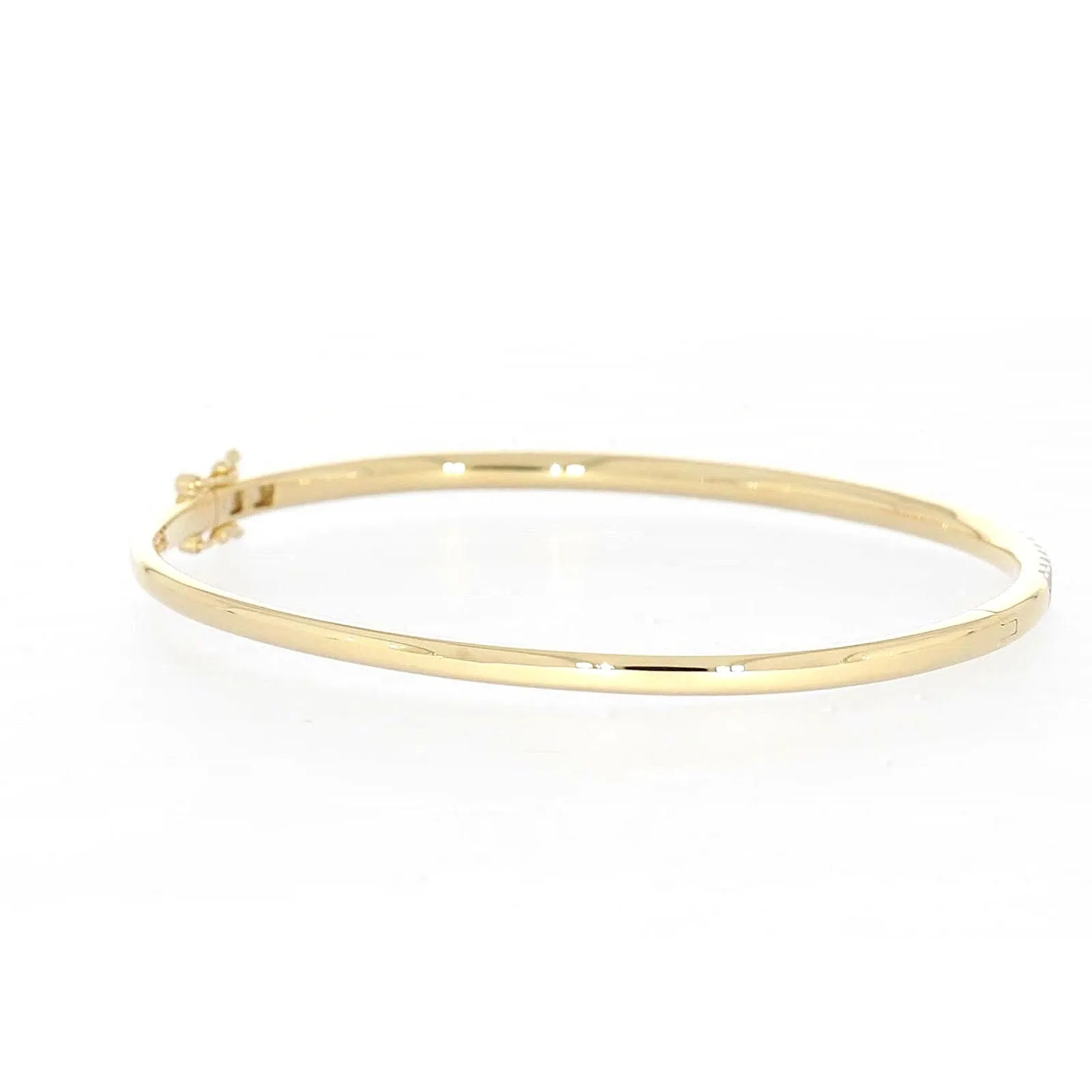 Celebration 9ct Yellow Gold Round Brilliant Cut 1 Carat tw of Lab Grown Diamonds Bangle