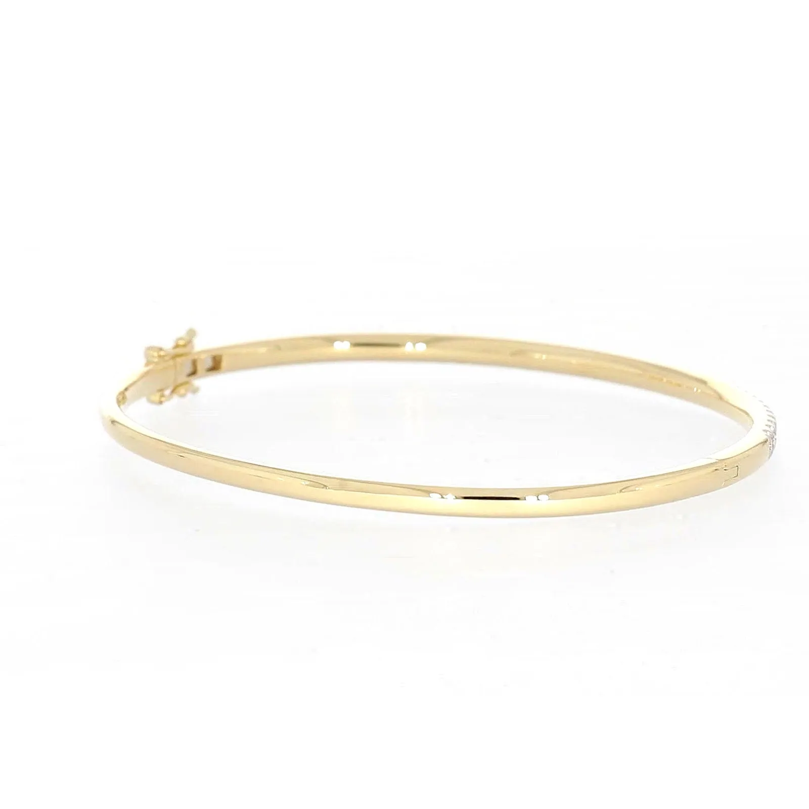 Celebration 9ct Yellow Gold Round Brilliant Cut 1 Carat tw of Lab Grown Diamonds Bangle