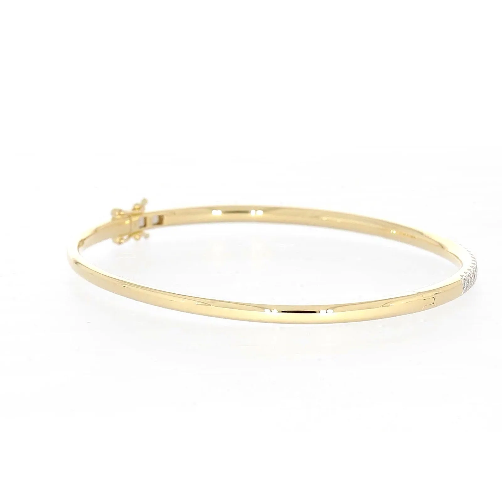 Celebration 9ct Yellow Gold Round Brilliant Cut 1 Carat tw of Lab Grown Diamonds Bangle