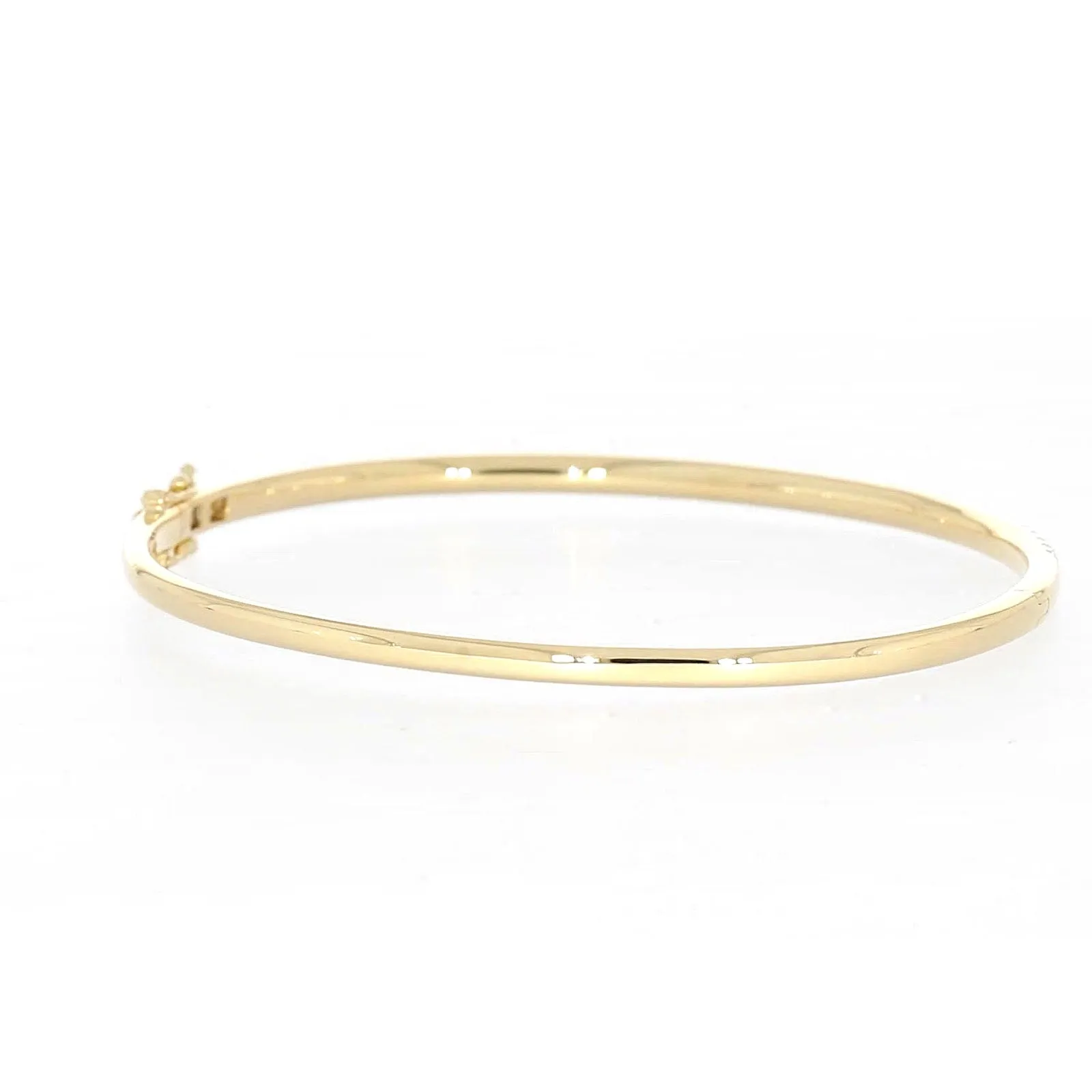 Celebration 9ct Yellow Gold Round Brilliant Cut 1 Carat tw of Lab Grown Diamonds Bangle