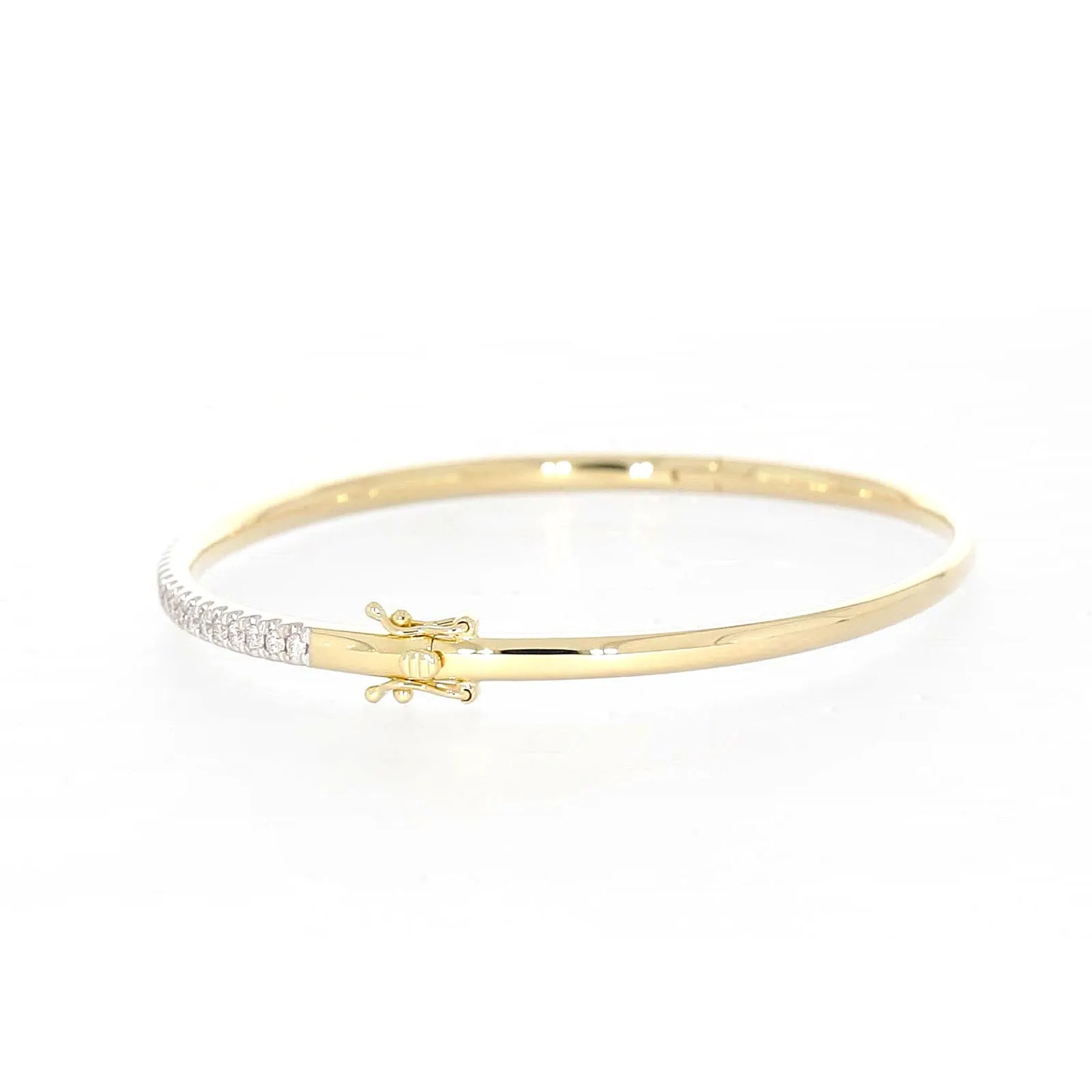 Celebration 9ct Yellow Gold Round Brilliant Cut 1 Carat tw of Lab Grown Diamonds Bangle