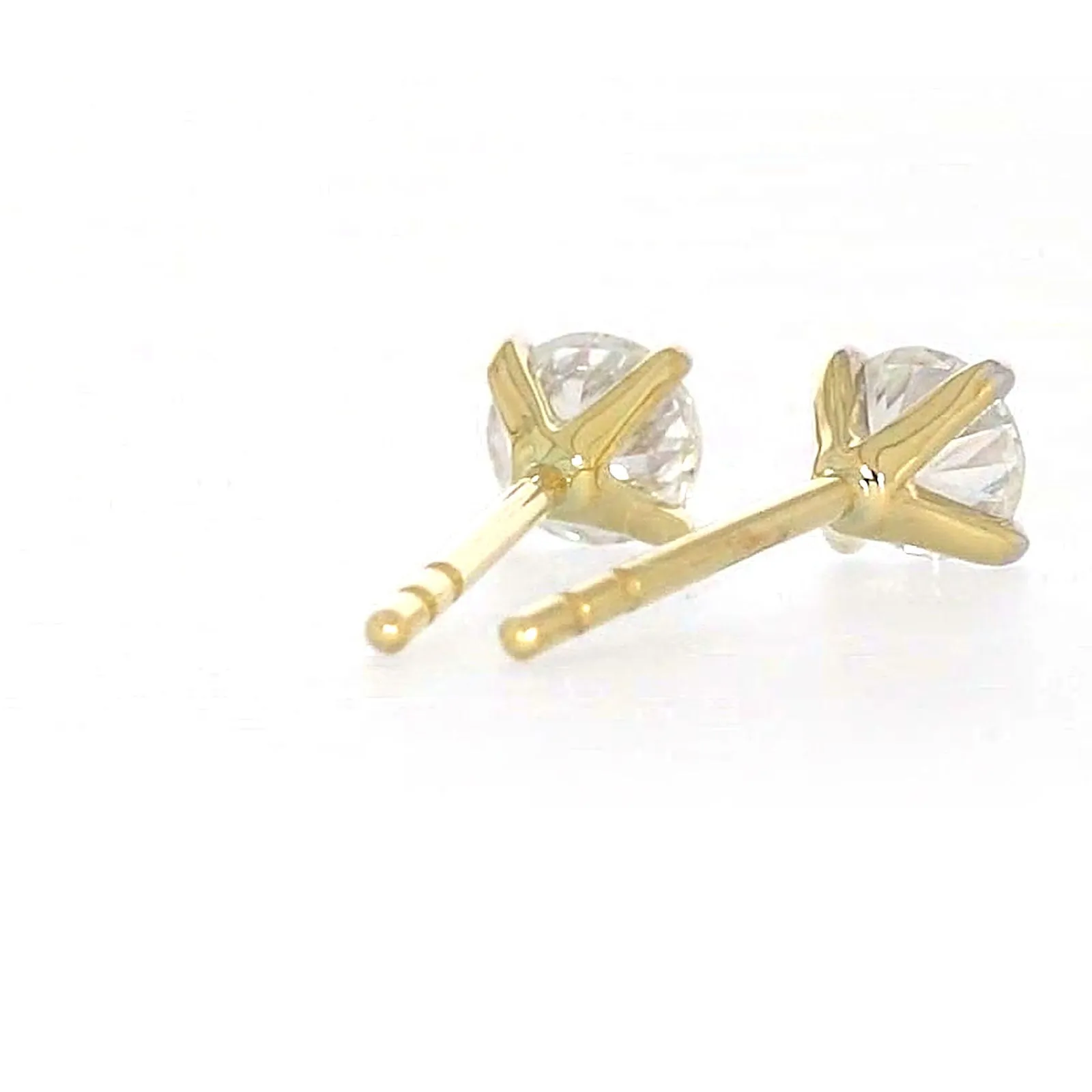 Celebration 9ct Yellow Gold Round Brilliant Cut 1/2 CARAT tw of Lab Grown Diamonds Stud Earrings