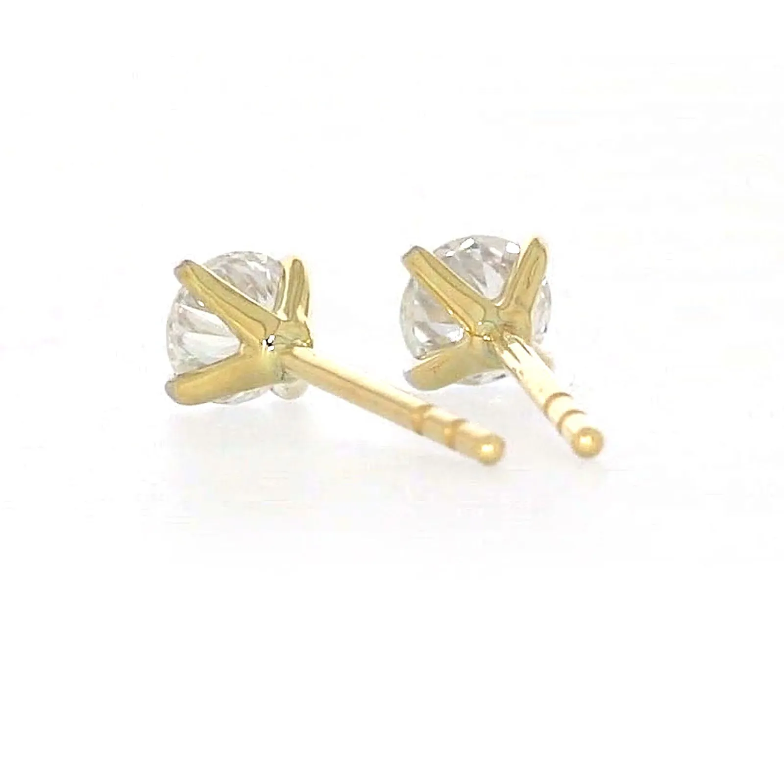 Celebration 9ct Yellow Gold Round Brilliant Cut 1/2 CARAT tw of Lab Grown Diamonds Stud Earrings