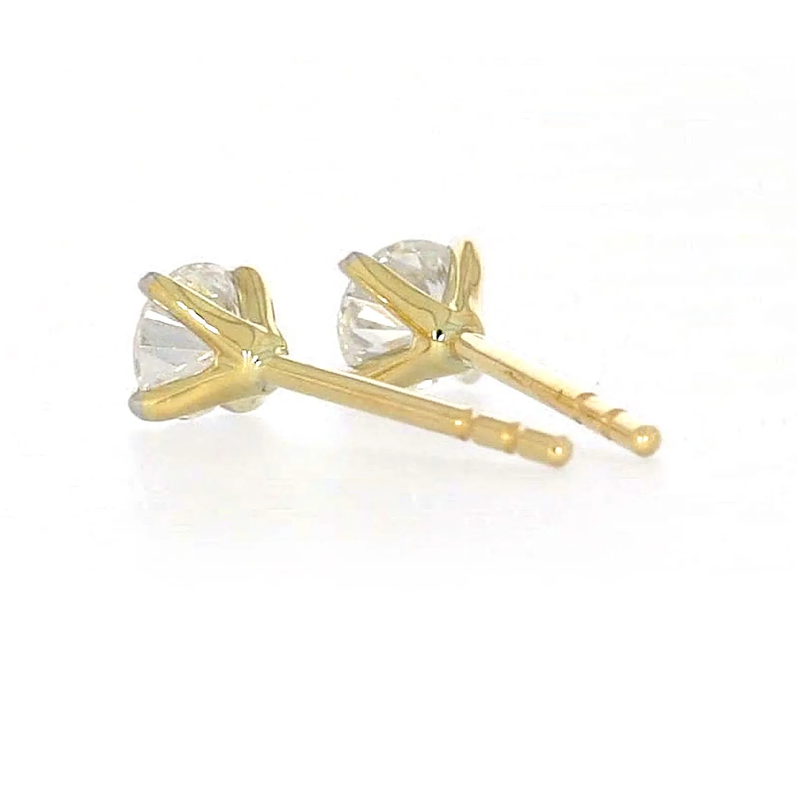 Celebration 9ct Yellow Gold Round Brilliant Cut 1/2 CARAT tw of Lab Grown Diamonds Stud Earrings