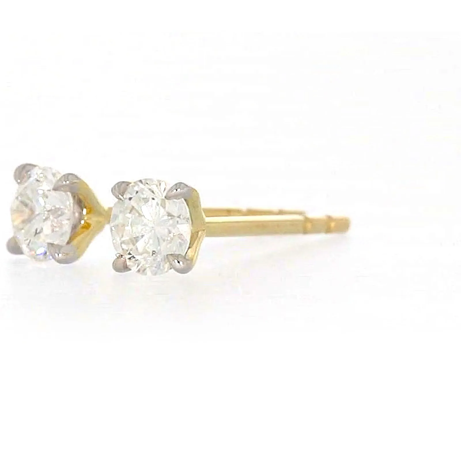 Celebration 9ct Yellow Gold Round Brilliant Cut 1/2 CARAT tw of Lab Grown Diamonds Stud Earrings