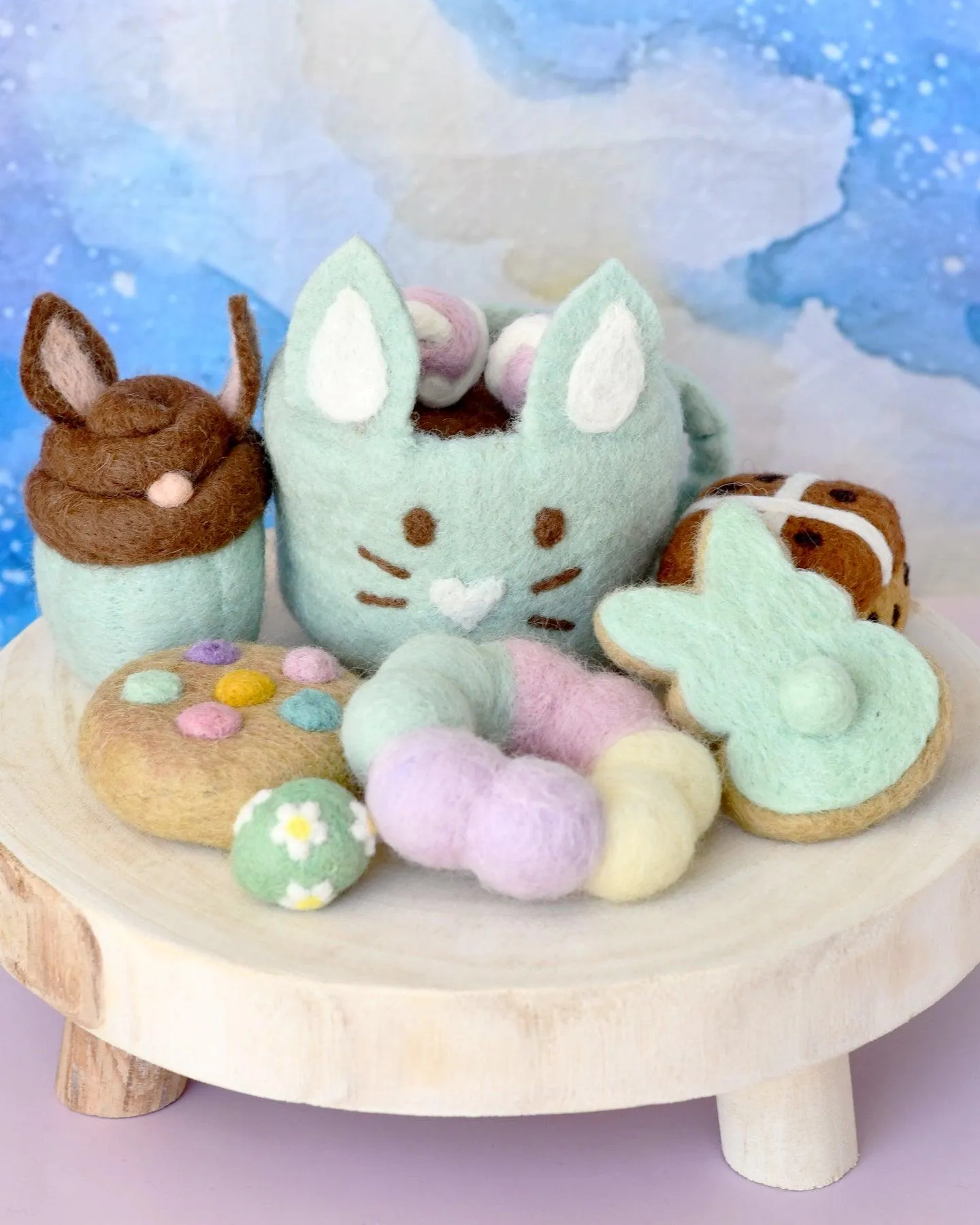 Grazing Box of Easter Felt Play Food (Mint Green Mug)