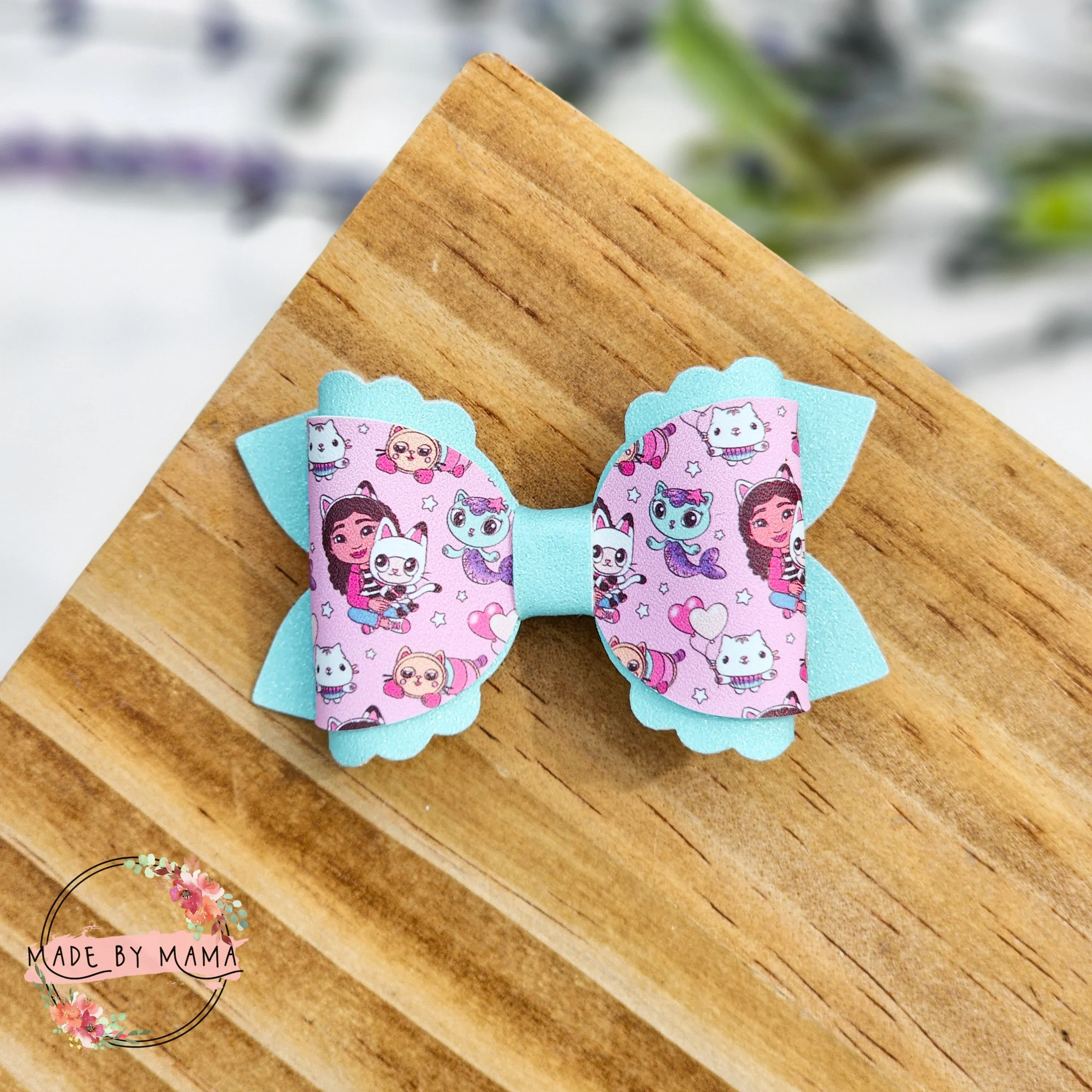 Kitty Cat Dollhouse Bow