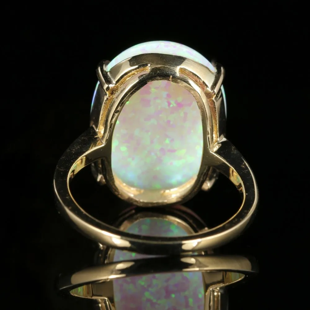 Large Opal Gold Ring 30Ct In Size