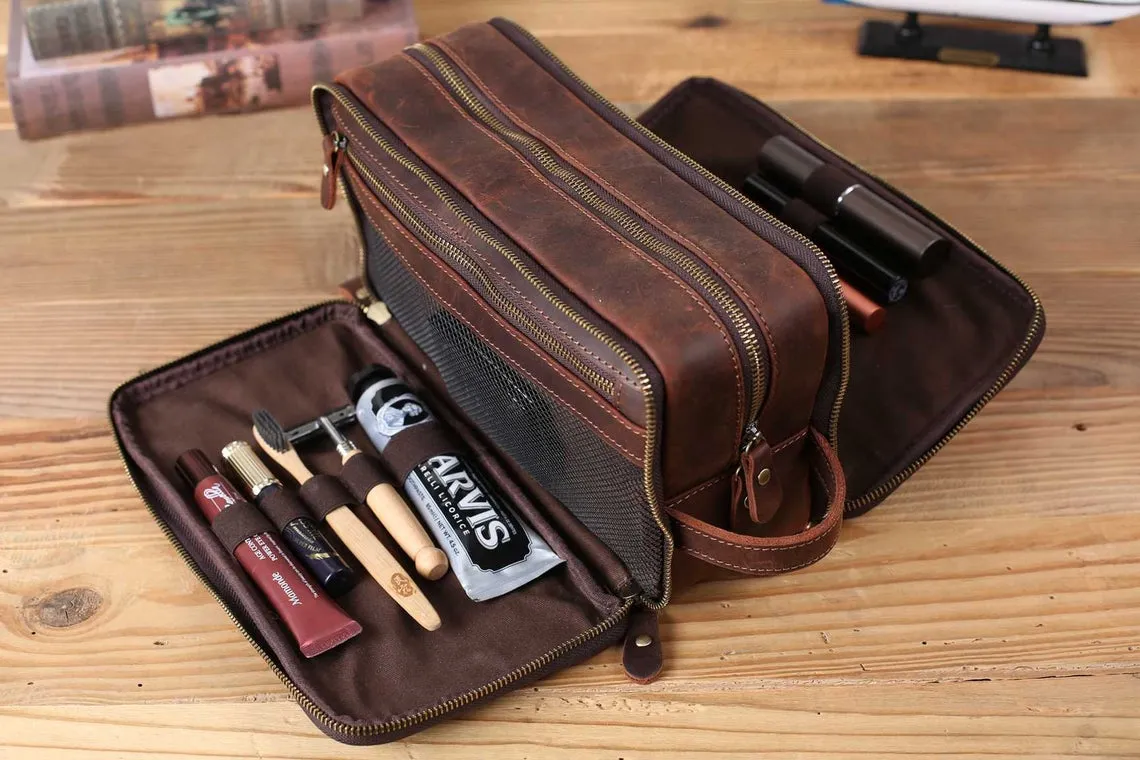 Personalized Leather Toiletry Bag, Groomsmen Gift, Mens Shaving Kit, Gifts for Him, Christmas Gift