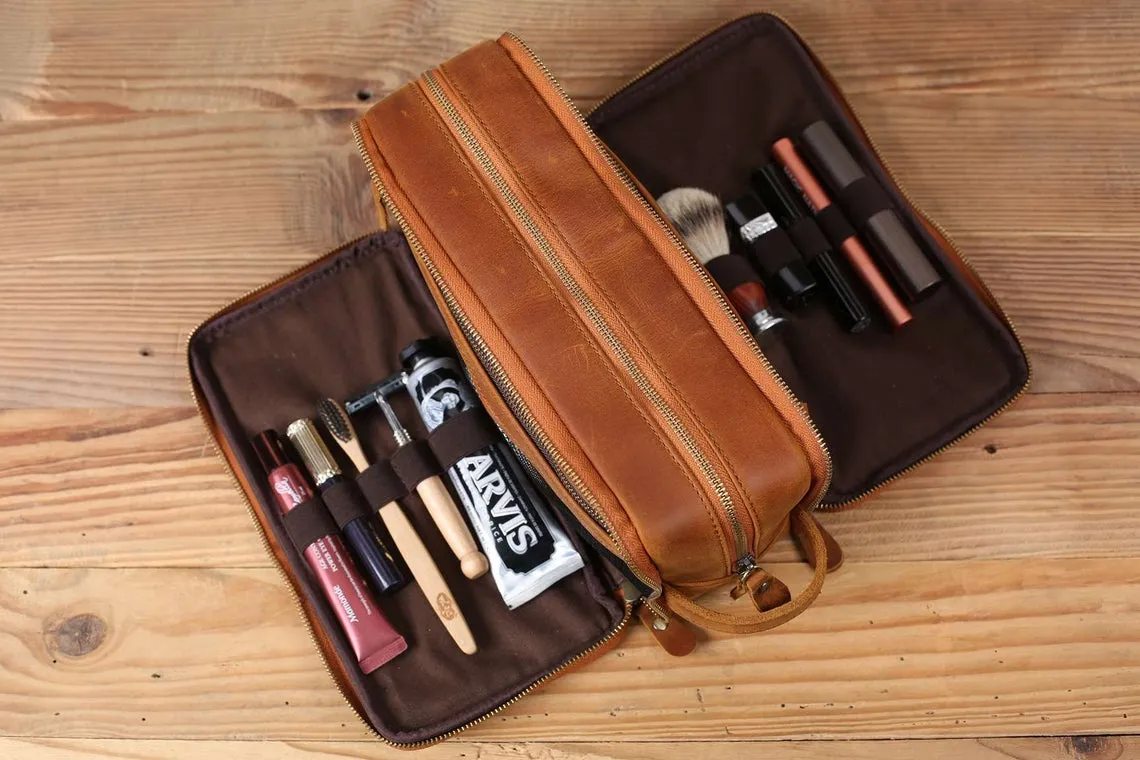 Personalized Leather Toiletry Bag, Groomsmen Gift, Mens Shaving Kit, Gifts for Him, Christmas Gift