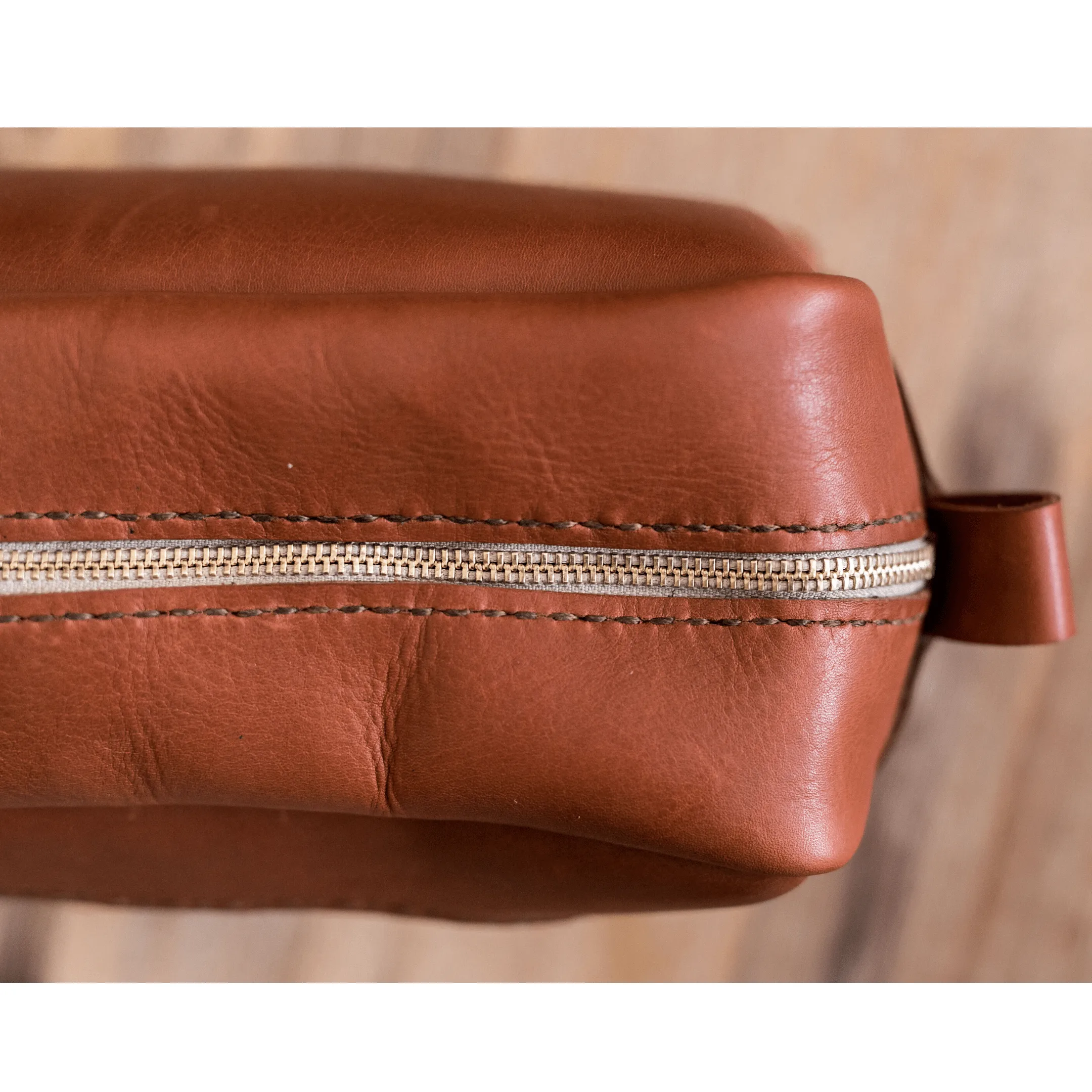 Unisex Genuine Leather Toiletry Bag Hazelnut