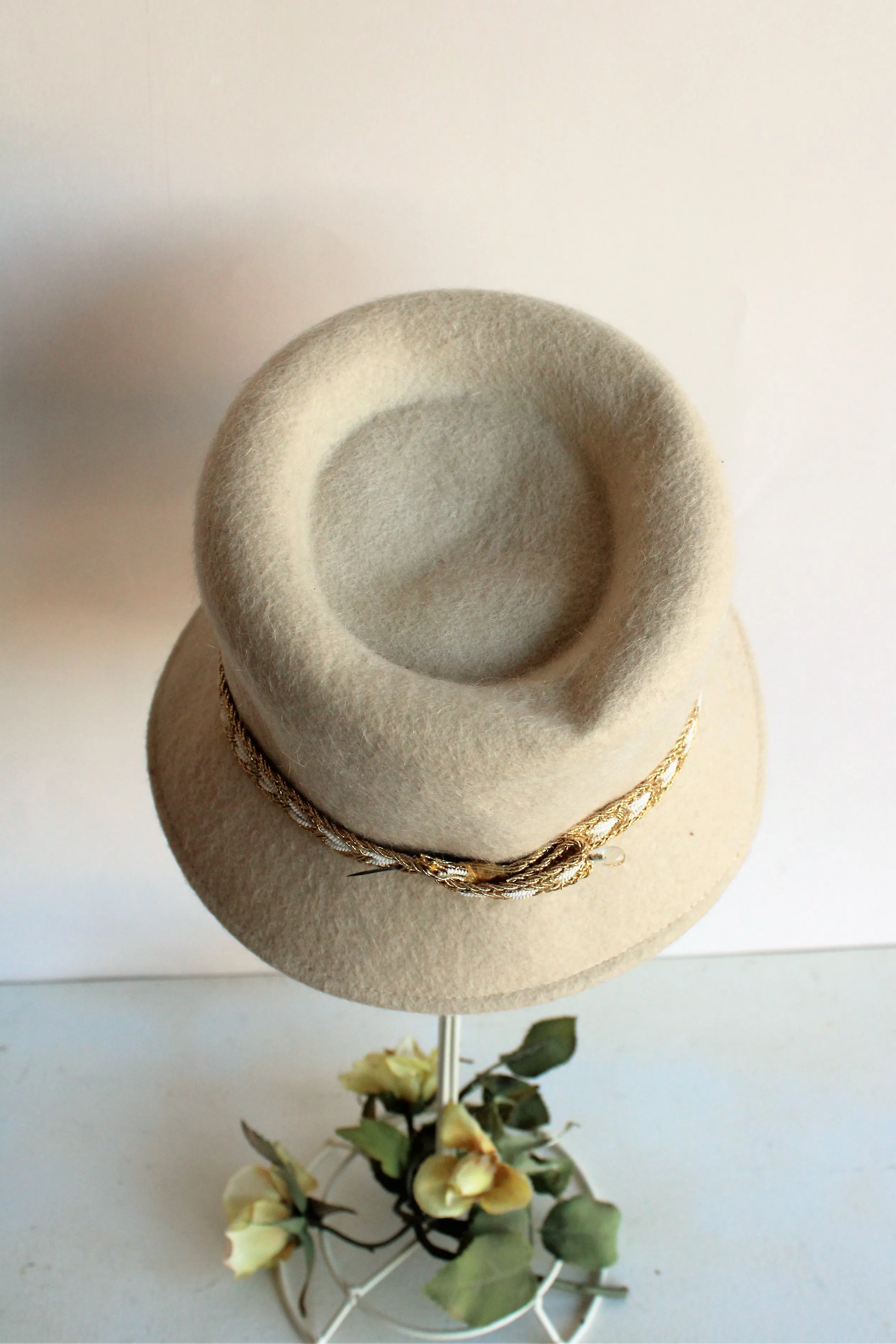 Vintage 1960s Felt Bucket Hat